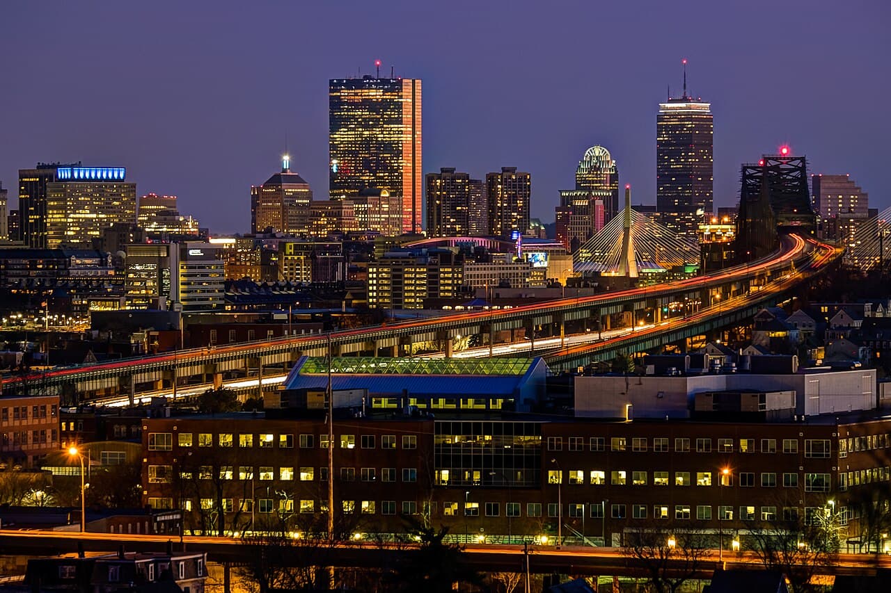 New York City to Boston Private Car route and destination view