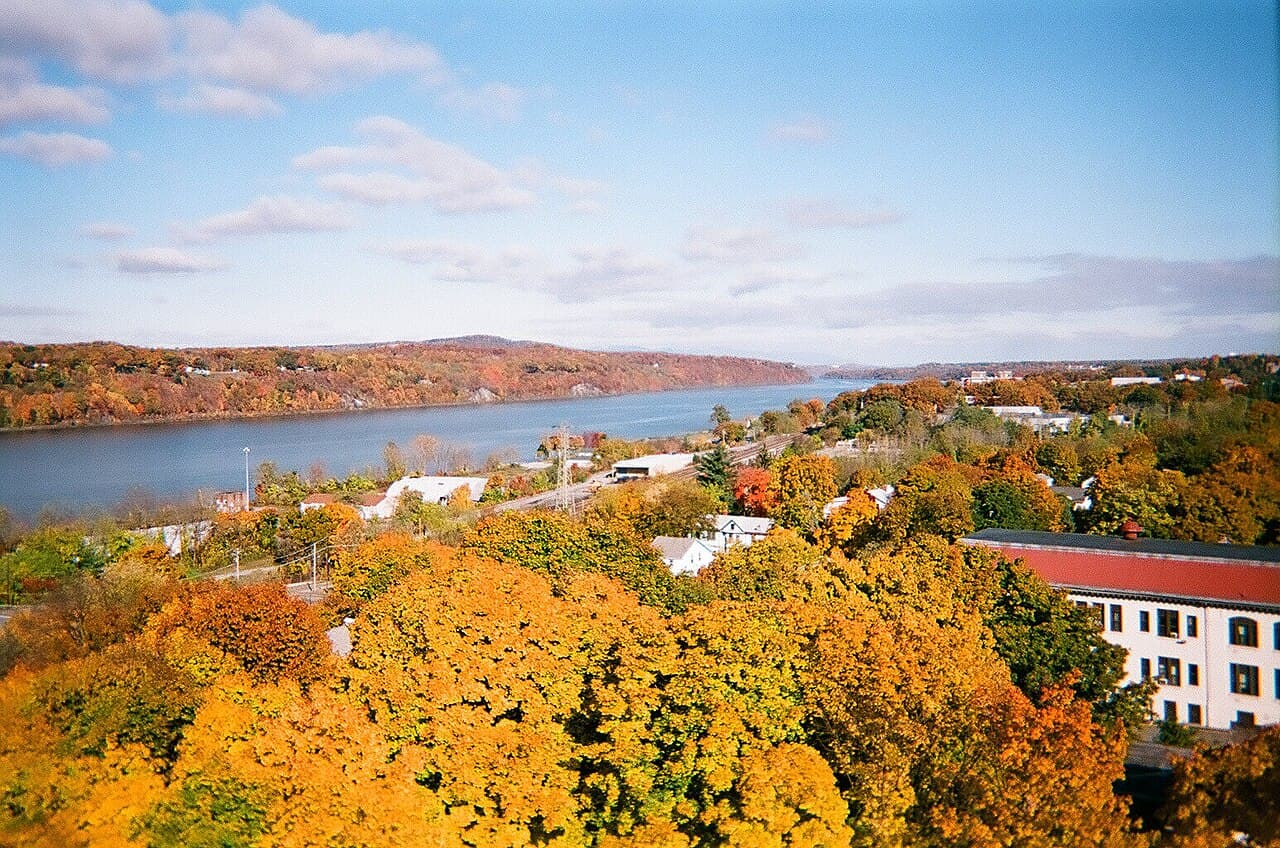 New York City to Woodbury Common Private Car route and destination view