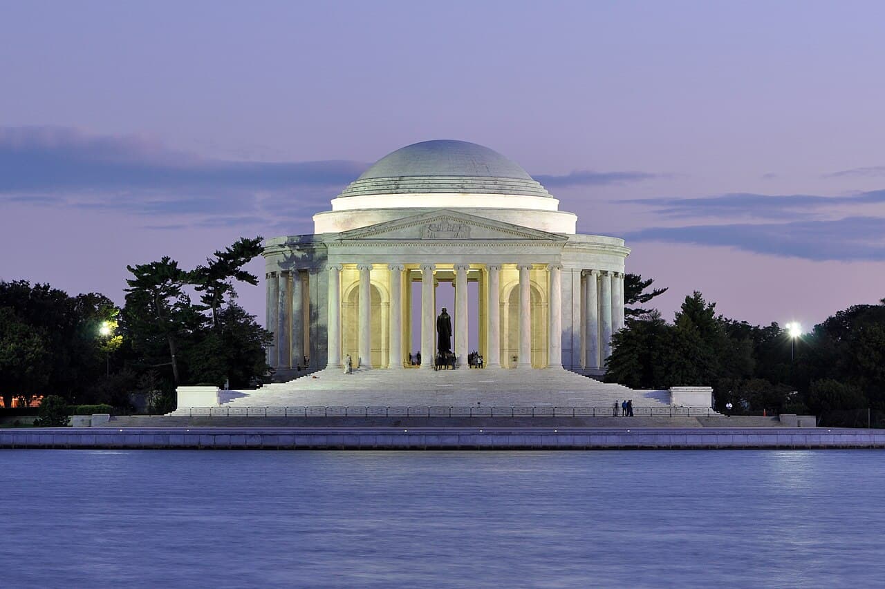 New York City to Washington DC and Niagara Falls Private Car route and destination view