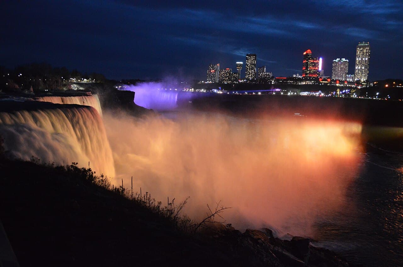New York City to Niagara Falls and Boston Private Car route and destination view